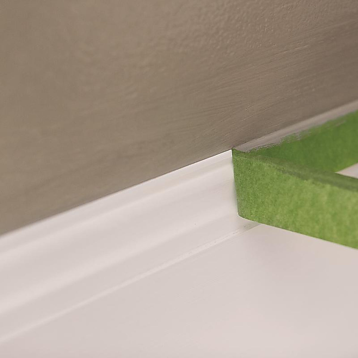 Frogtape 1358463 0.94 in. W x 60 yd. L Green Medium Strength Painter's Tape 1/Pack