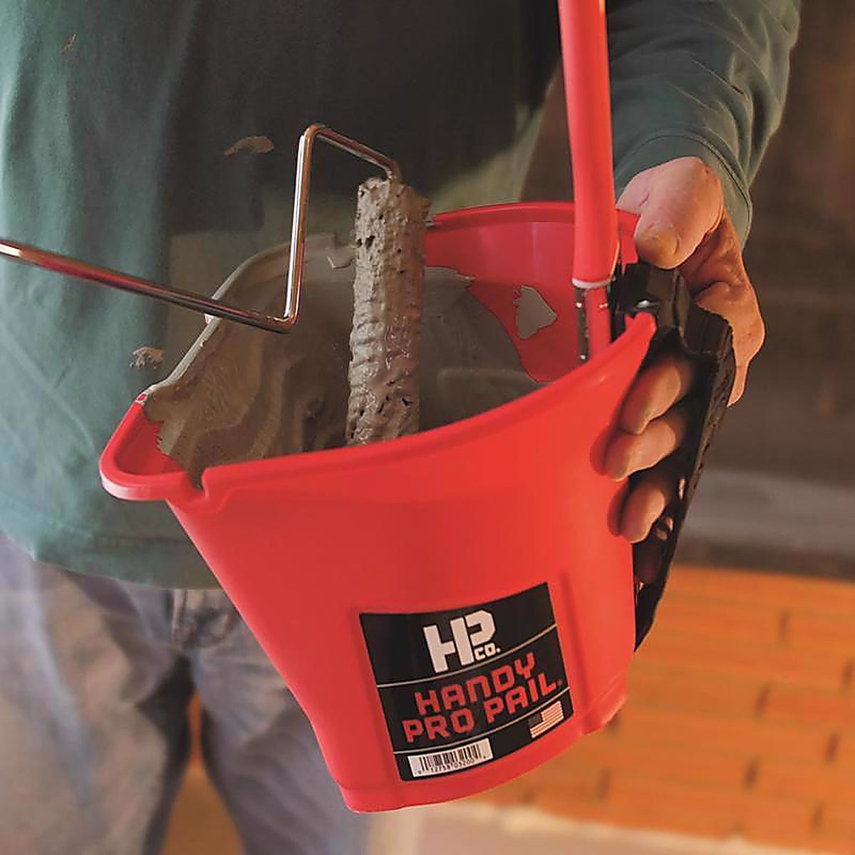 Handy 3200-CC Pro Red 1/2 gal. Plastic Paint Pail