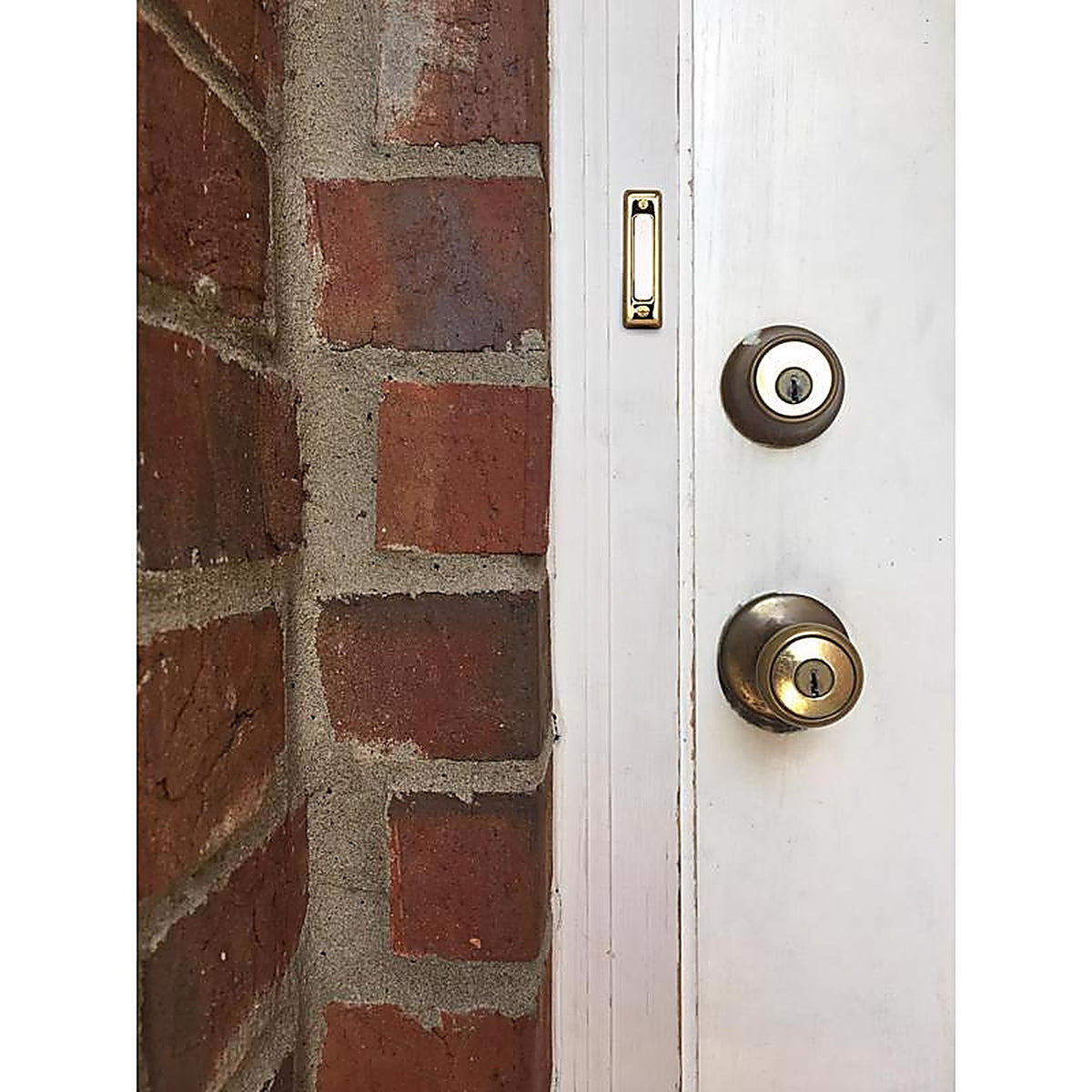 Heath-Zenith SL-711-02 Polished Brass Plastic Wired Pushbutton Doorbell