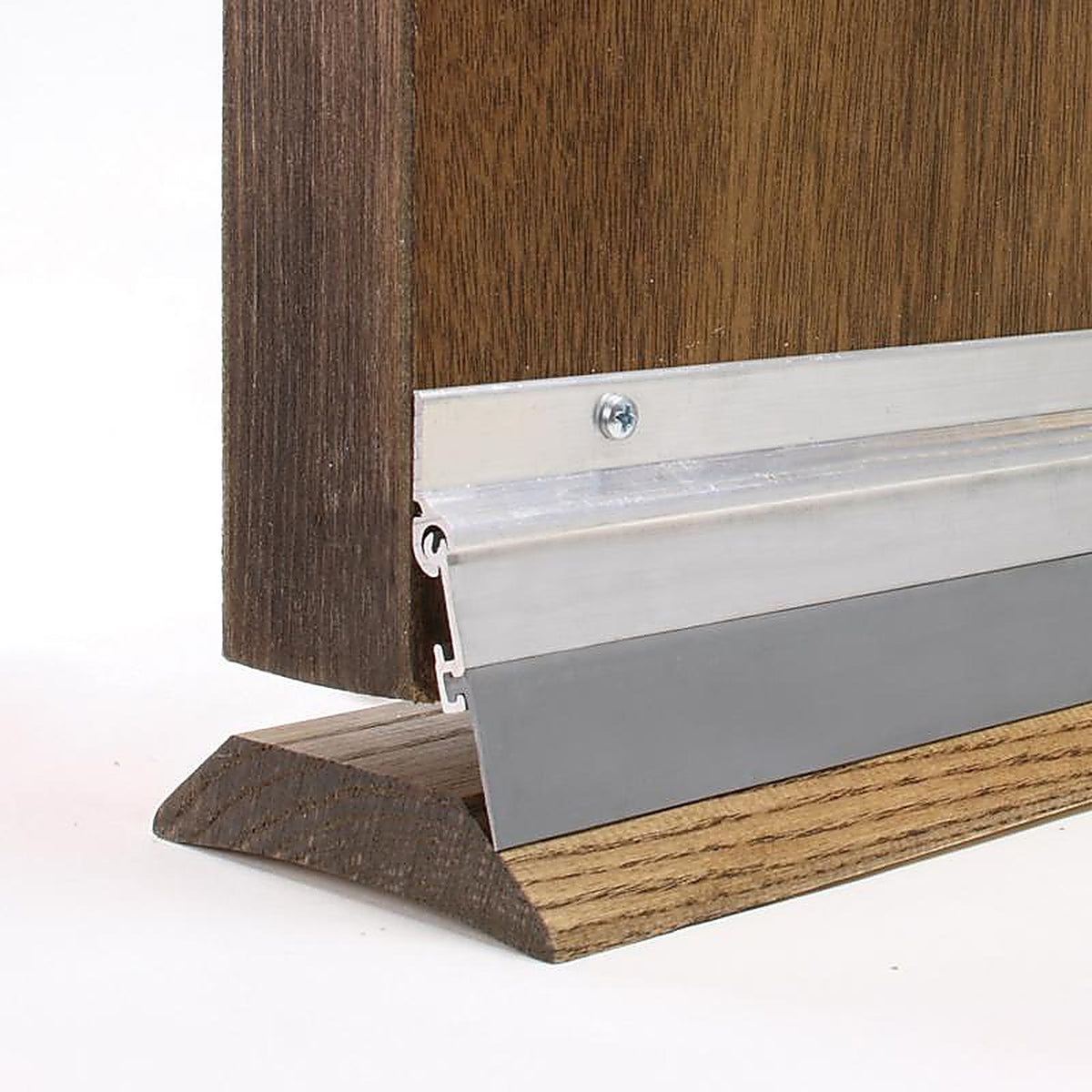 M-D 7237 Gray Aluminum/Vinyl Sweep For Garage Doors, Doors 3 in. L