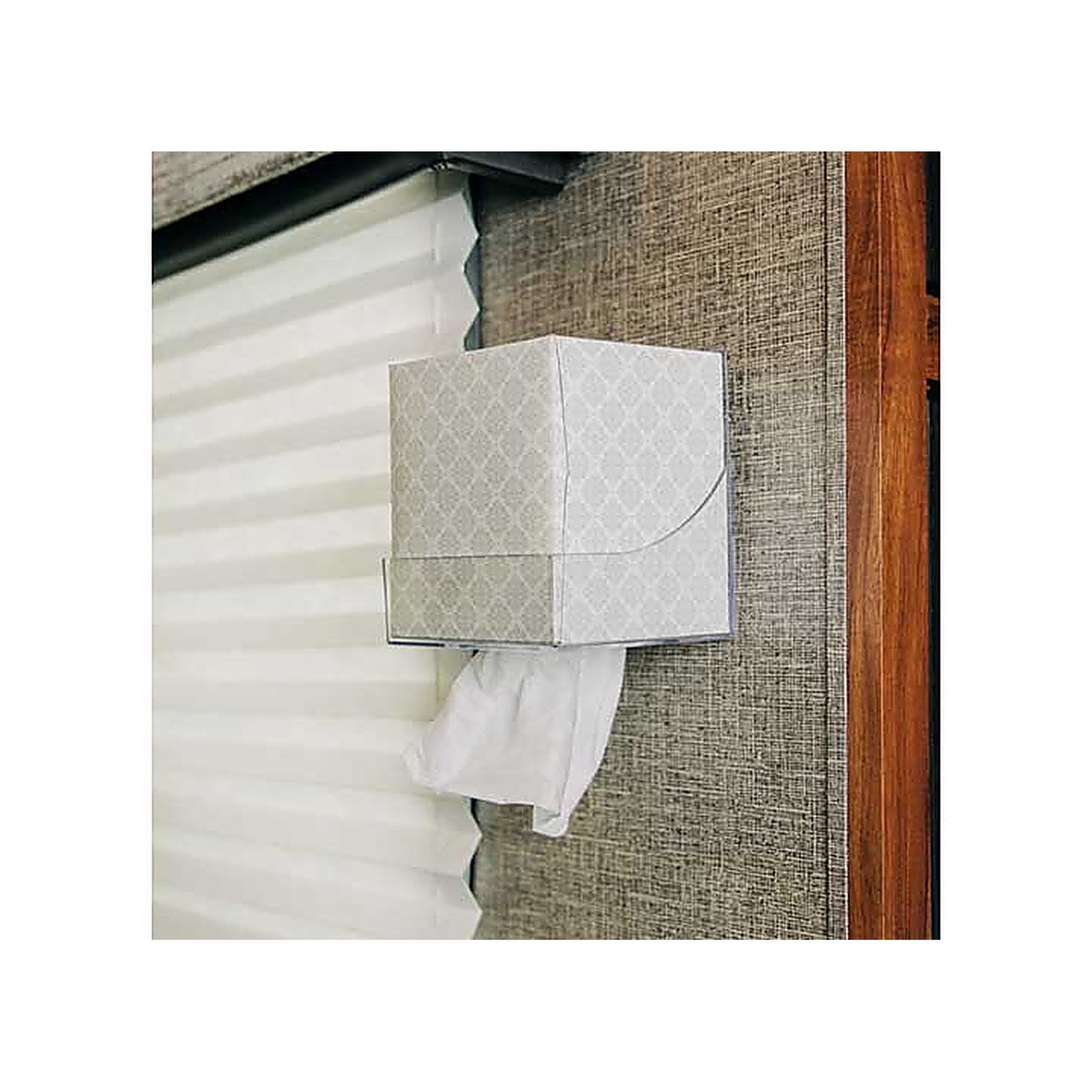 Camco - 57101 - Pop-A-Tissue Clear