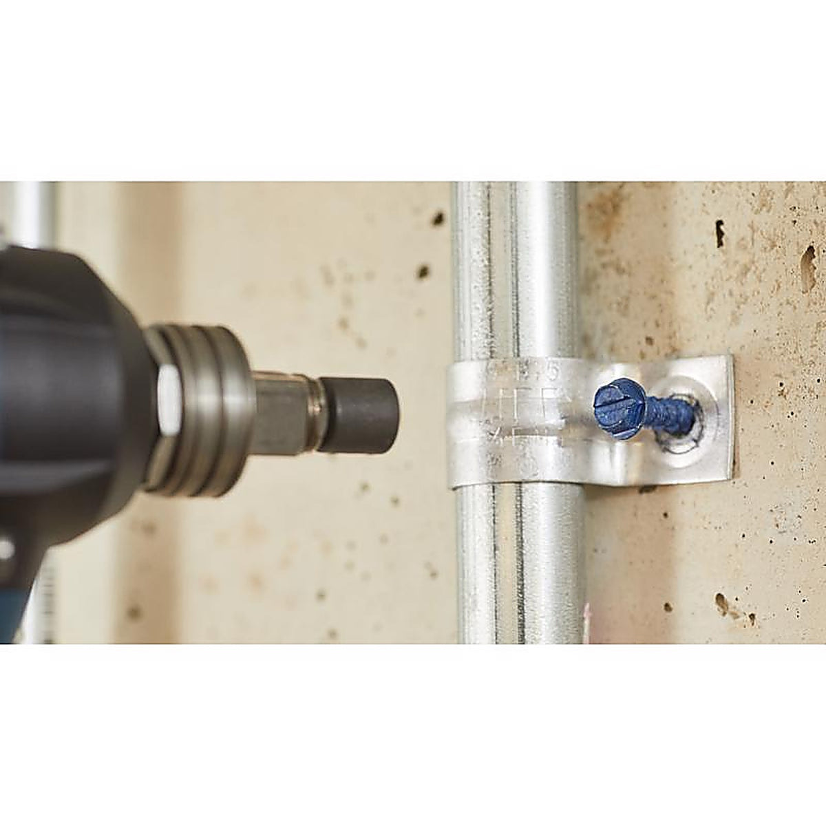 Tapcon 24315 1/4 in. Dia. x 1-1/4 in. L Steel Hex Head Concrete Screw Anchor 75 per box
