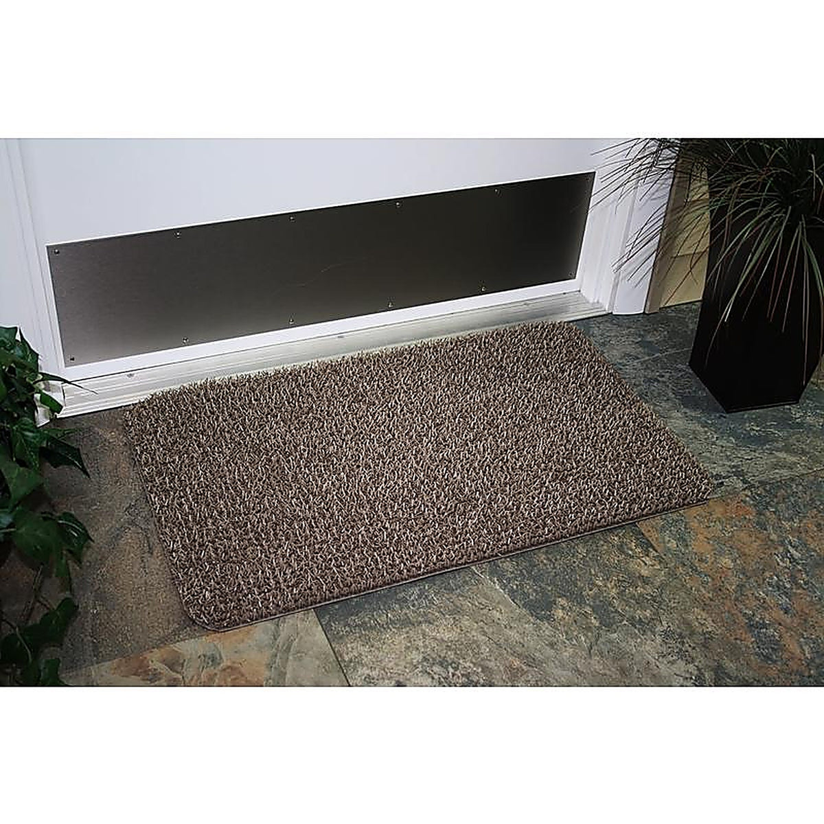 Clean Machine 10372031 GrassWorx 30 in. L x 18 in. W Tan Polyethylene Nonslip Door Mat