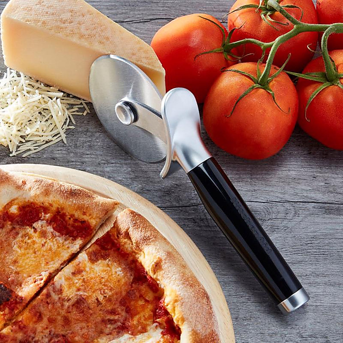 KitchenAid KE113OHOBA Black/Silver ABS Plastic/Stainless Steel Pizza Wheel