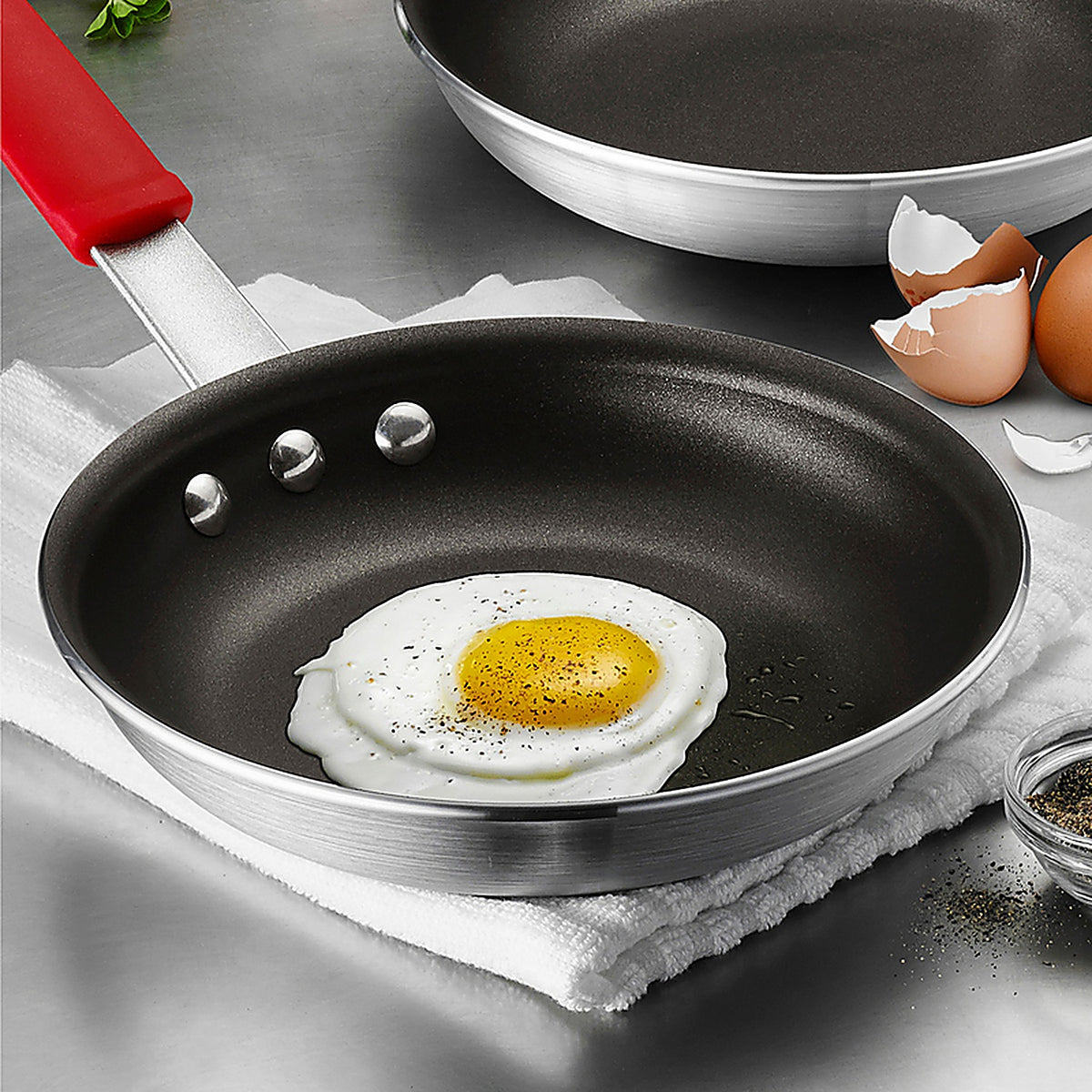 Tramontina 80114/582 Aluminum Fry Pan 8 in. Silver