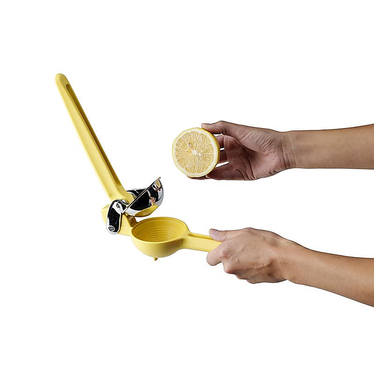 Chef'n 102-159-017 FreshForce 3-1/4 in. W Yellow Plastic Citrus Juicer