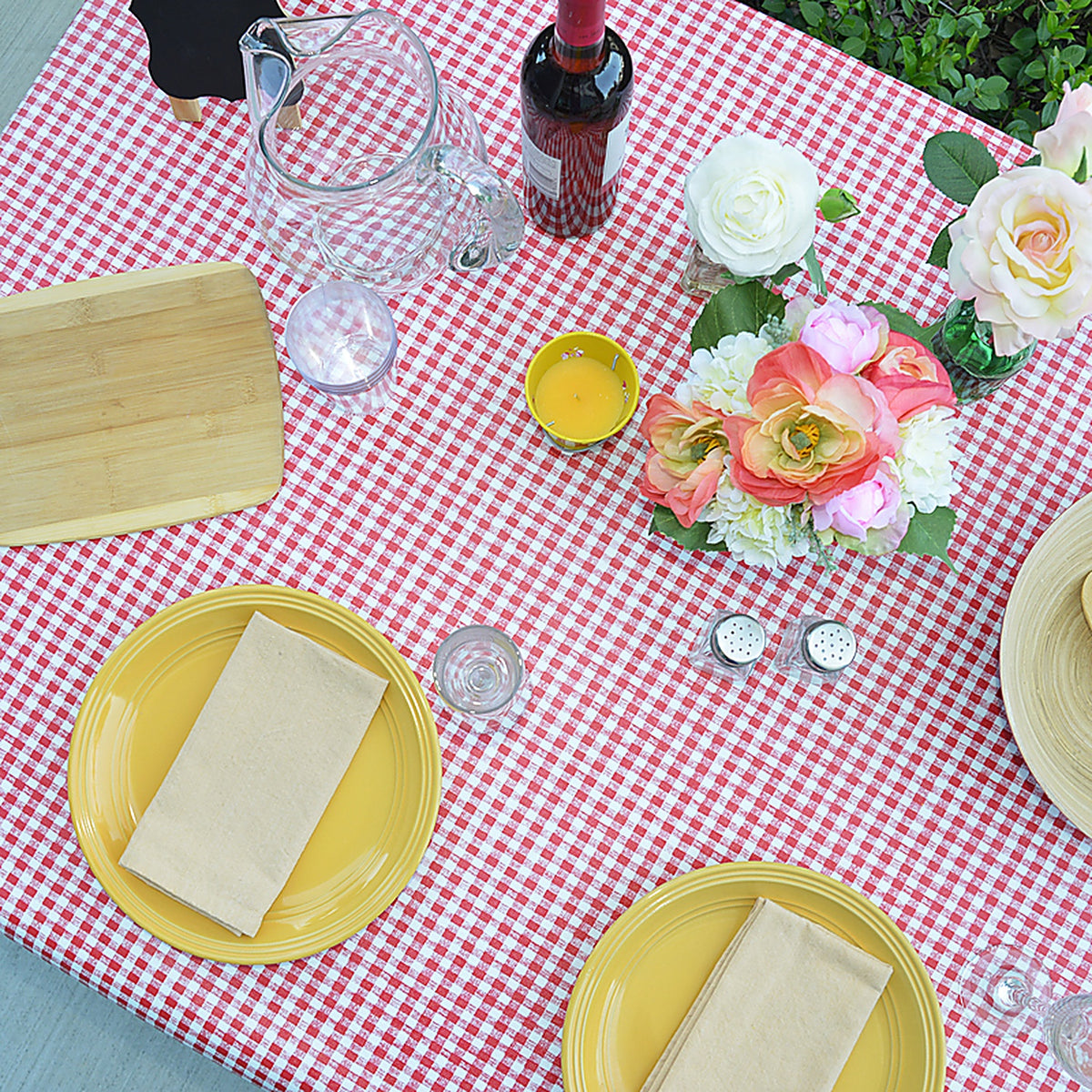 Magic Cover TBL-MC572-36 Red/White Checkered Vinyl Disposable Tablecloth 90 in. 52 in.