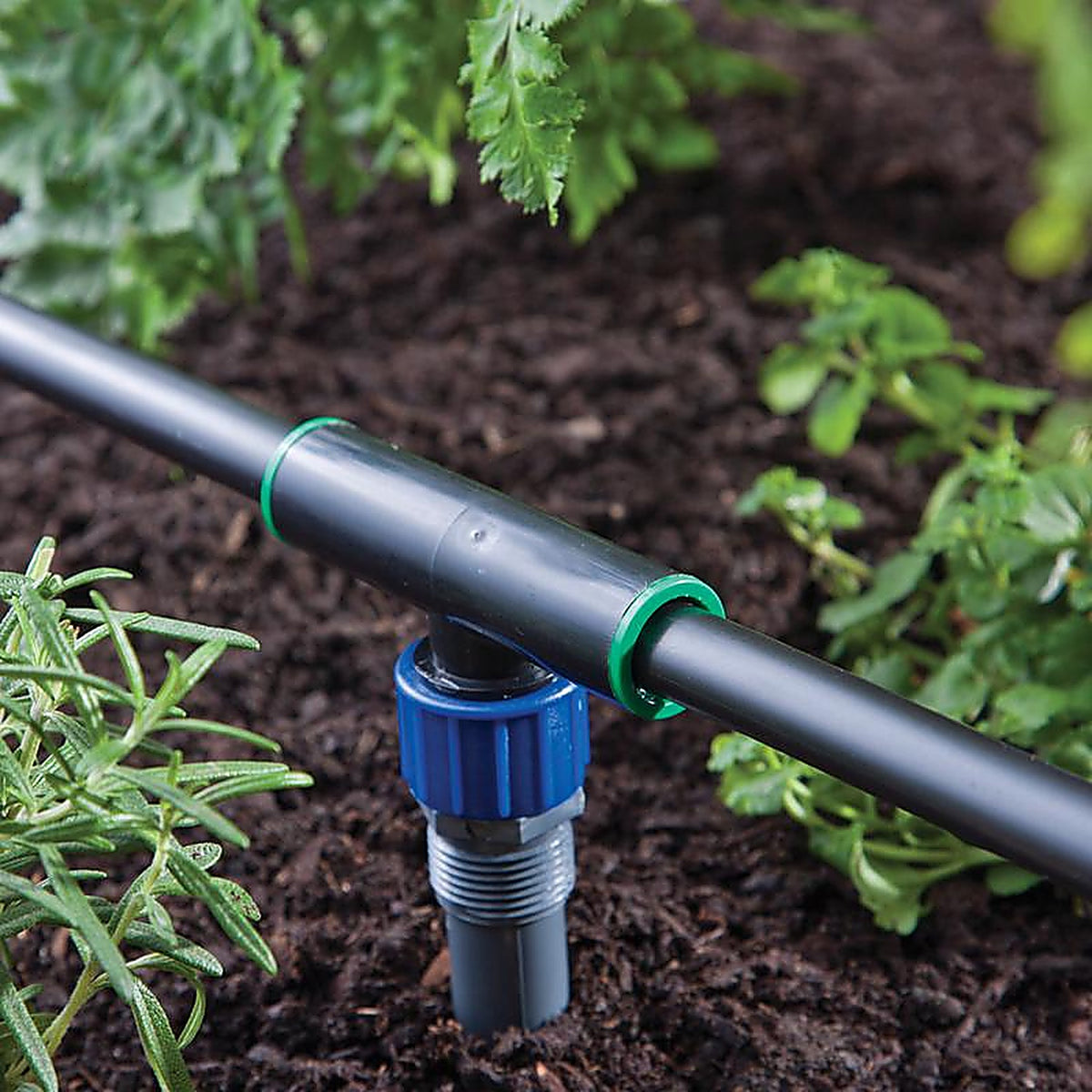 Raindrip 332G00UB Threaded 3/4 in. Drip Irrigation Swivel Adapter 1/Pack