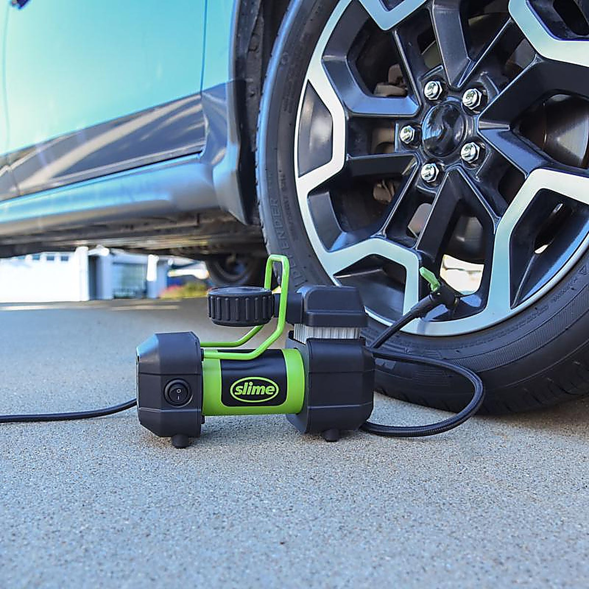 Slime 40045 120 volt 150 psi Garage Tire Inflator/Accessory Kit
