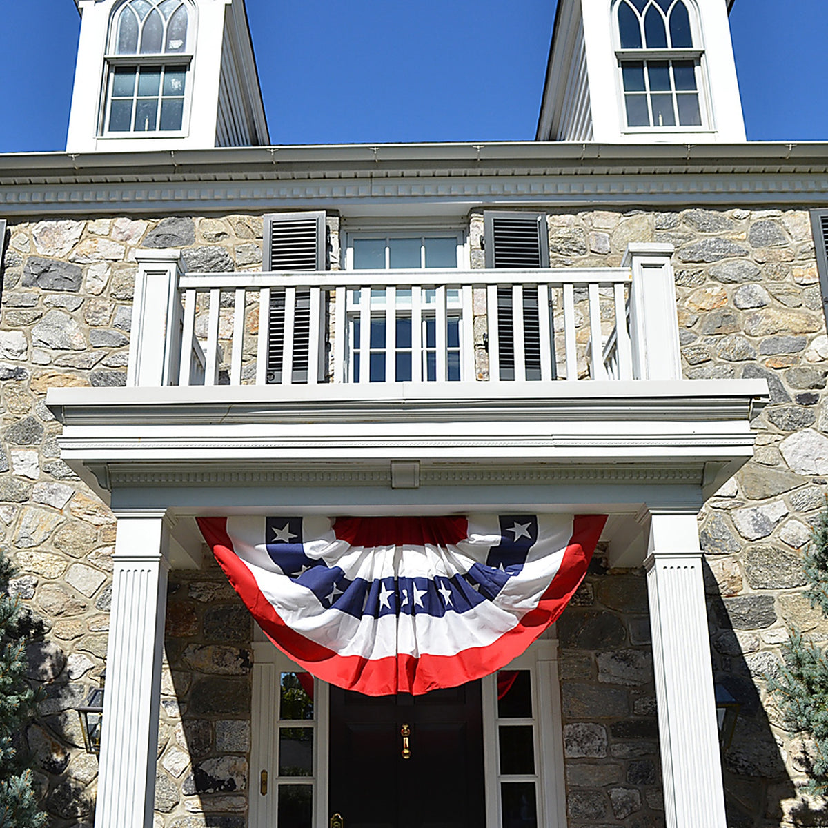 Valley Forge PFF-ST American Pleated Flag 36 in. H x 72 in. W