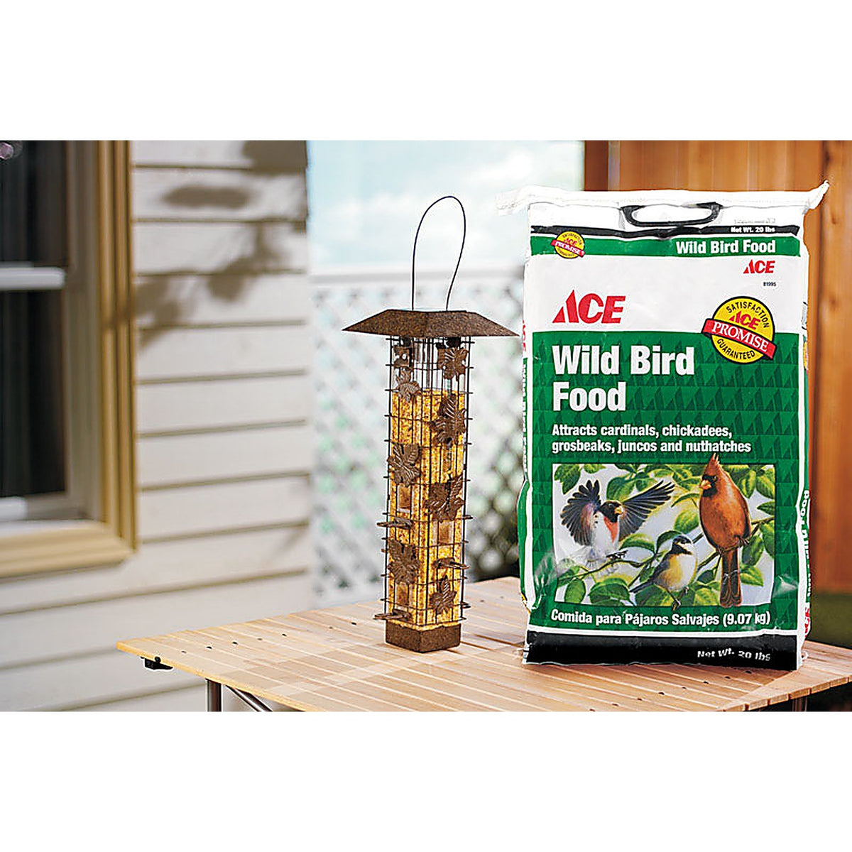 Birdscapes 336 Perky-Pet Wild Bird 2 lb. Metal/Plastic Bird Feeder 6 ports