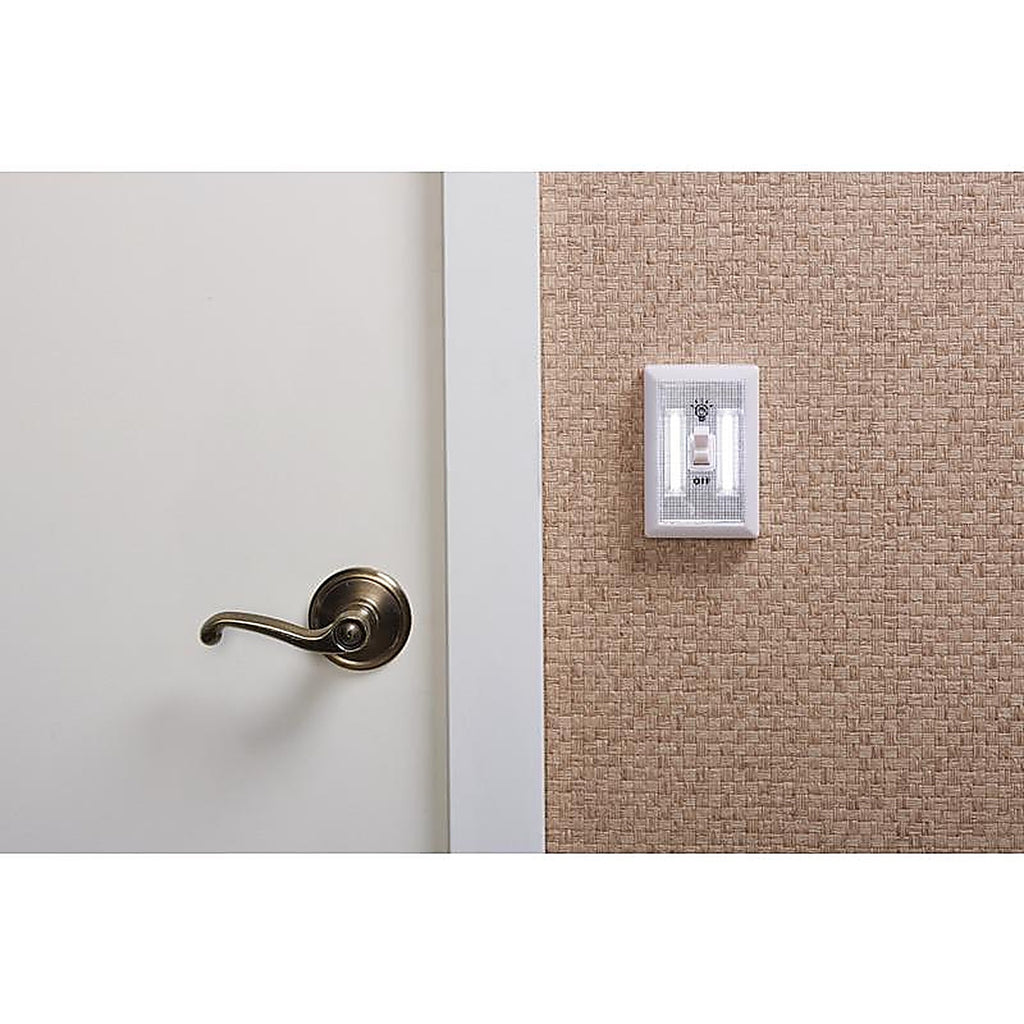 Diamond Visions 08-1562 Automatic/Manual LED Night Light w/ Switch